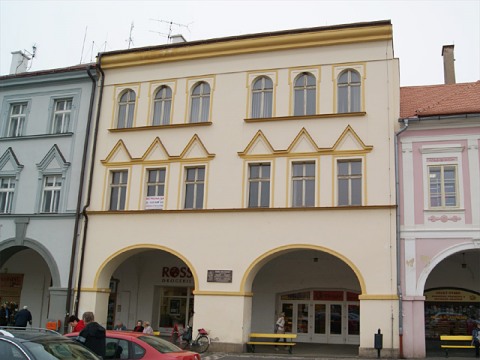 Pron�jem komer. prostor