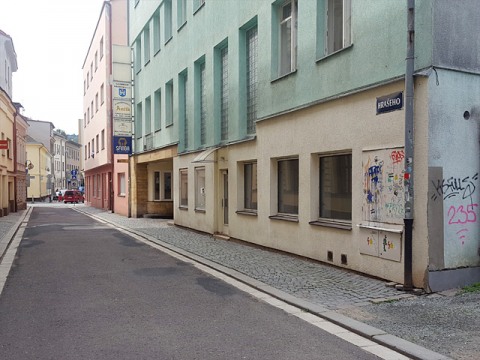 Pron�jem kom. prostor