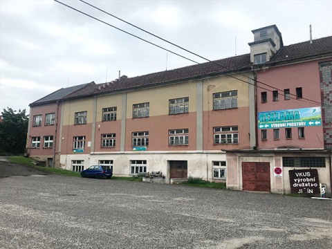 Pron�jem sklad. prostor